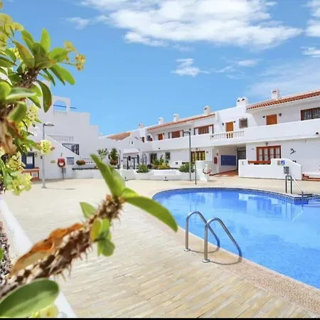 Appartamento 1 Bedroom In Cristianos With Pool In Port Royal *
